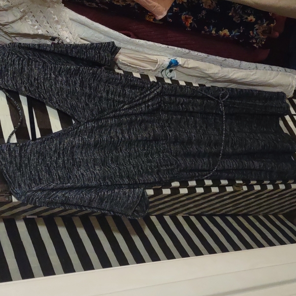 Gray dress - Picture 1 of 4